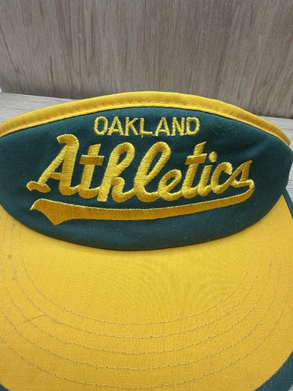 Vintage Oakland Athletics A's Sun Visor Hat Cap Sports Specialties 90s